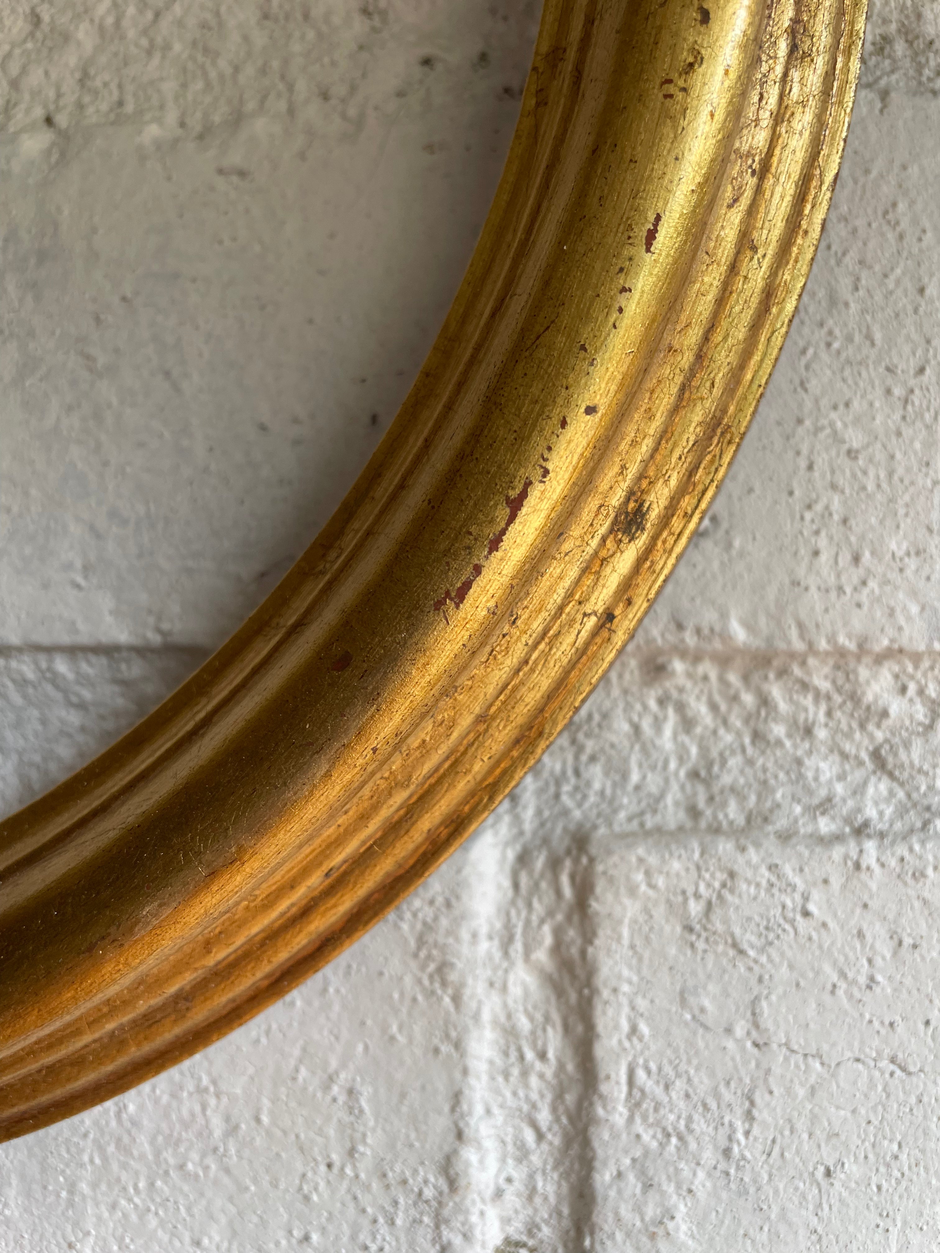 Small Round Gilt Frame