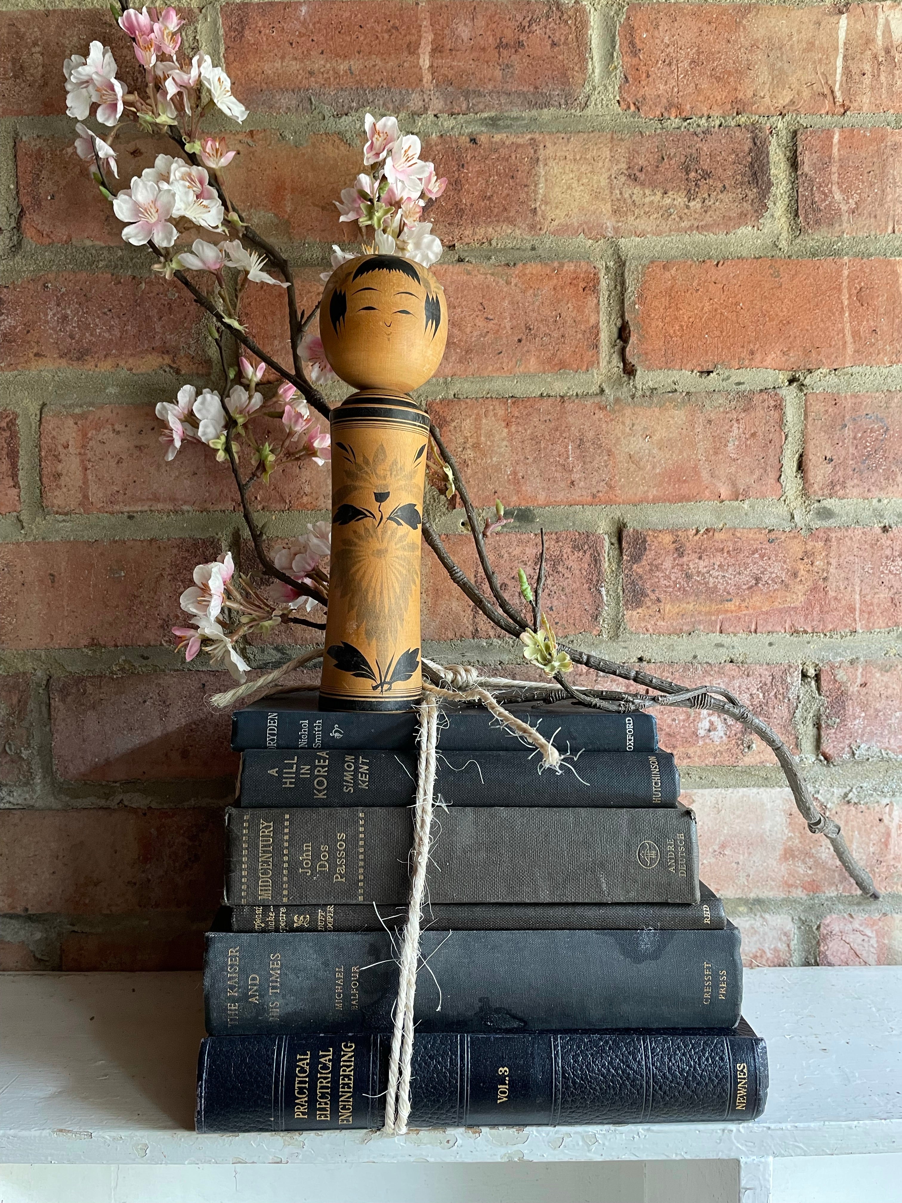 Small Vintage Japanese Kokeshi Doll