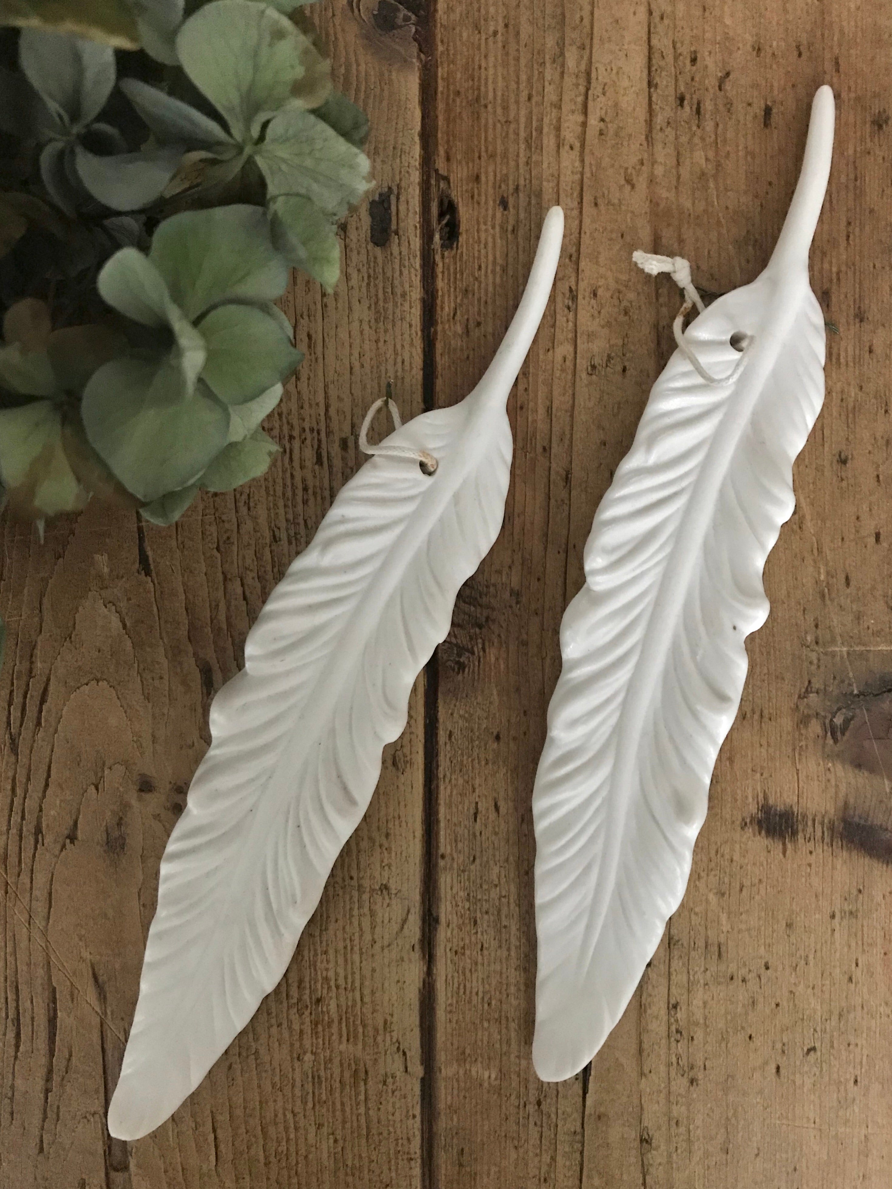 Bisque Porcelain Decorative Feather