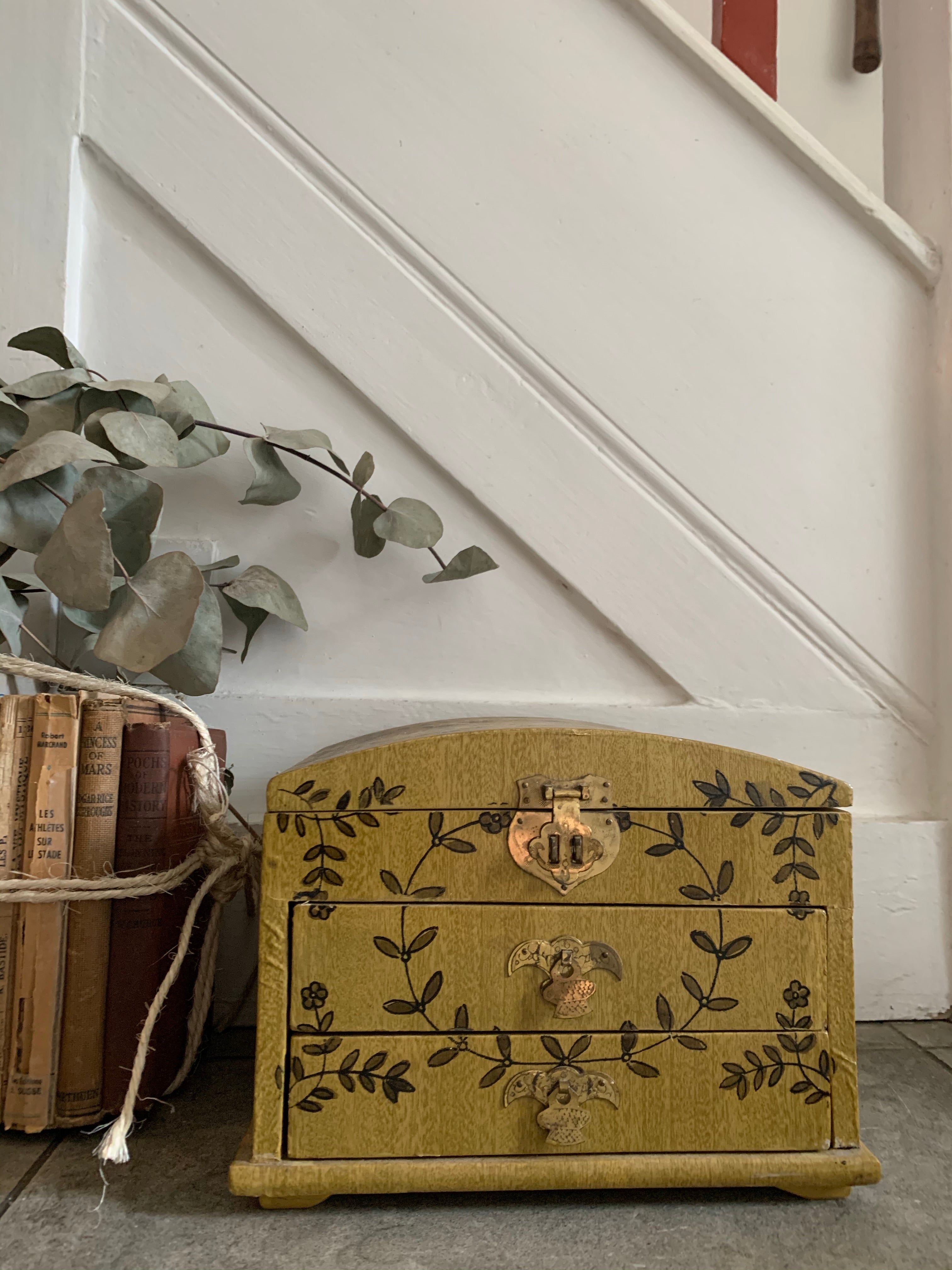 Vintage Floral Jewellery Box