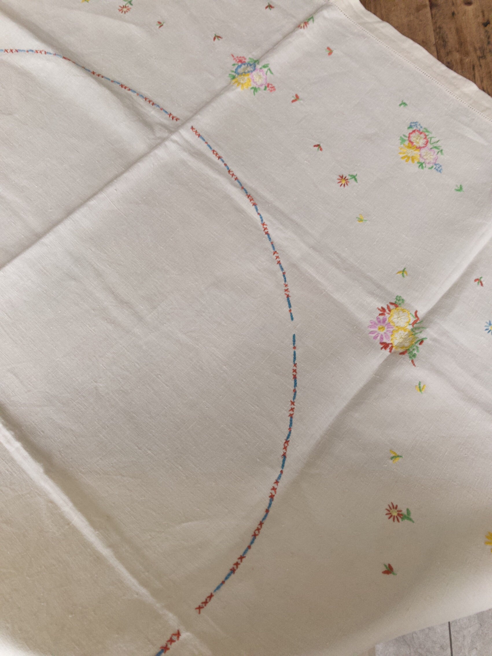 Vintage 1940s Table Linen
