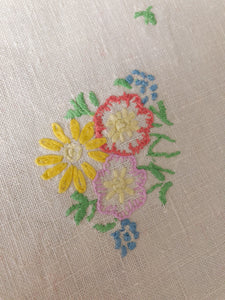 Vintage 1940s Table Linen