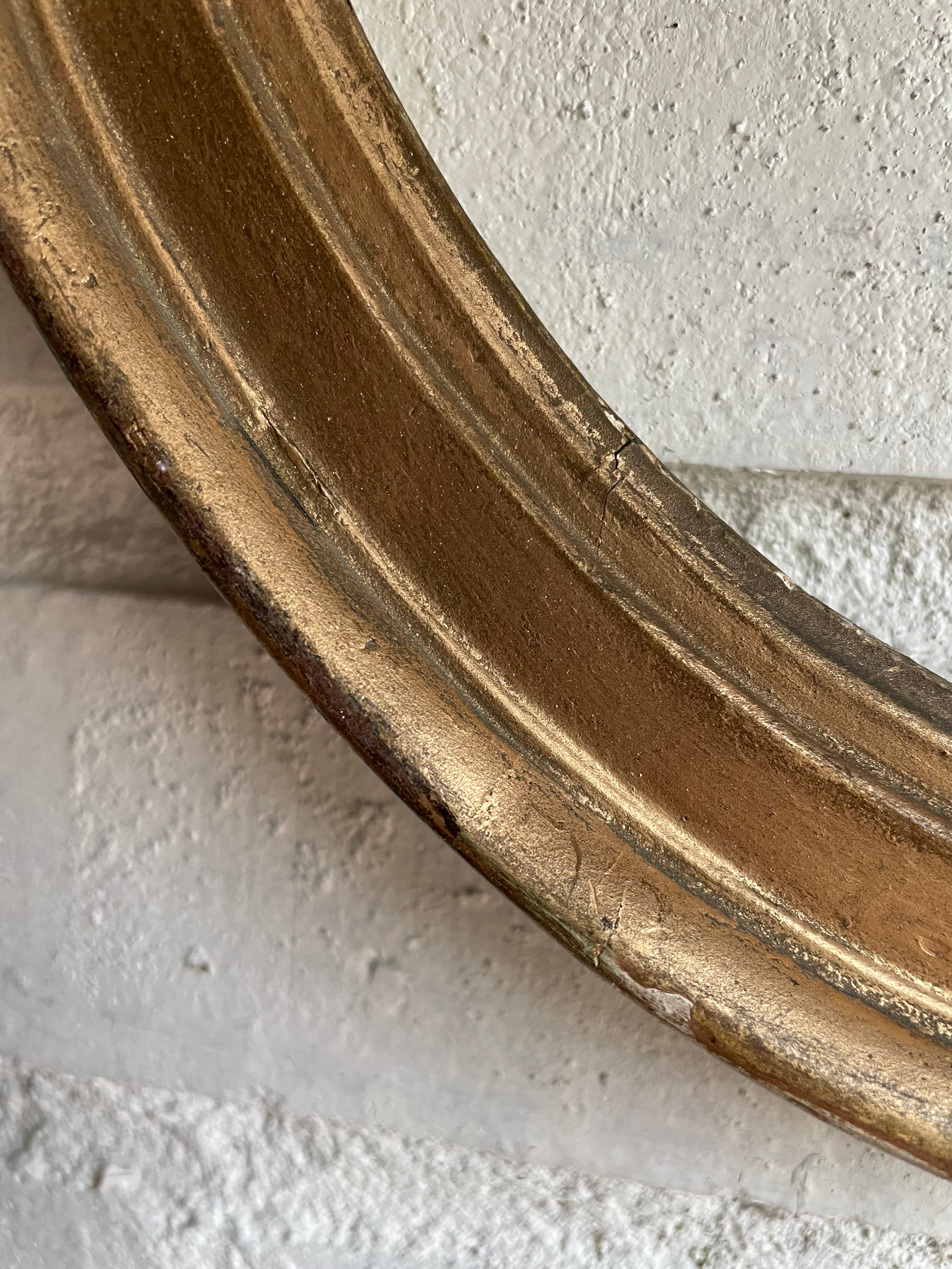 Small Oval Gilt Frame