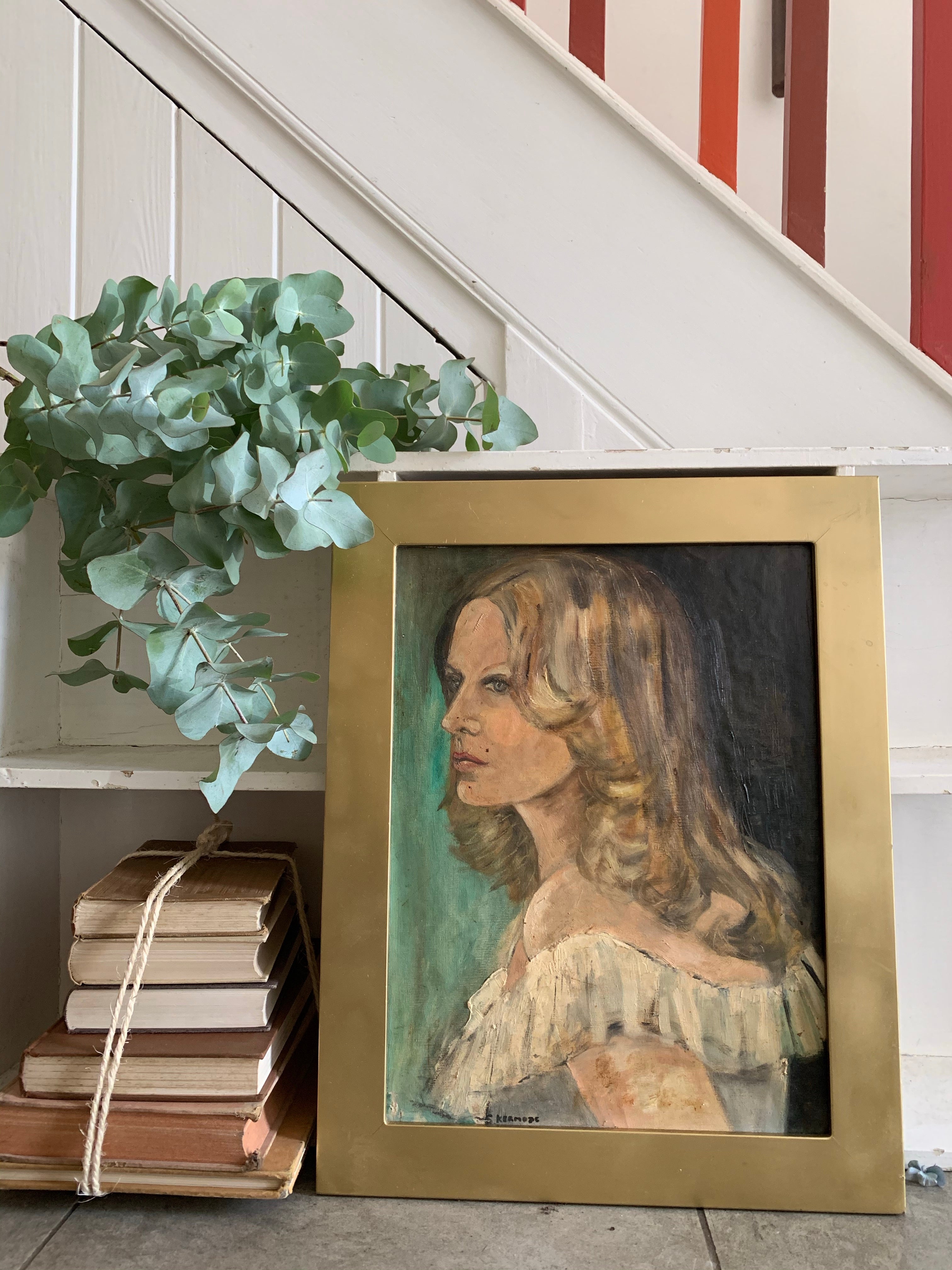Lady with a Ruffle Dress - Framed Oil Painting on Canvas
